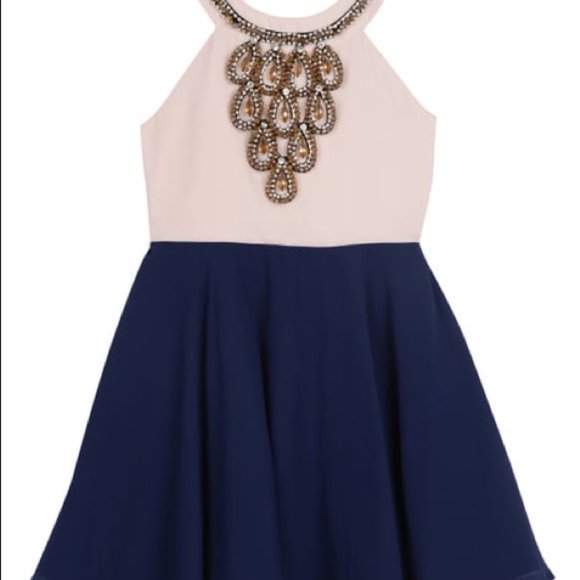 Pippa & Julie Other - NWOT Pippa&Julie Crystal Embellished Chiffon Dress